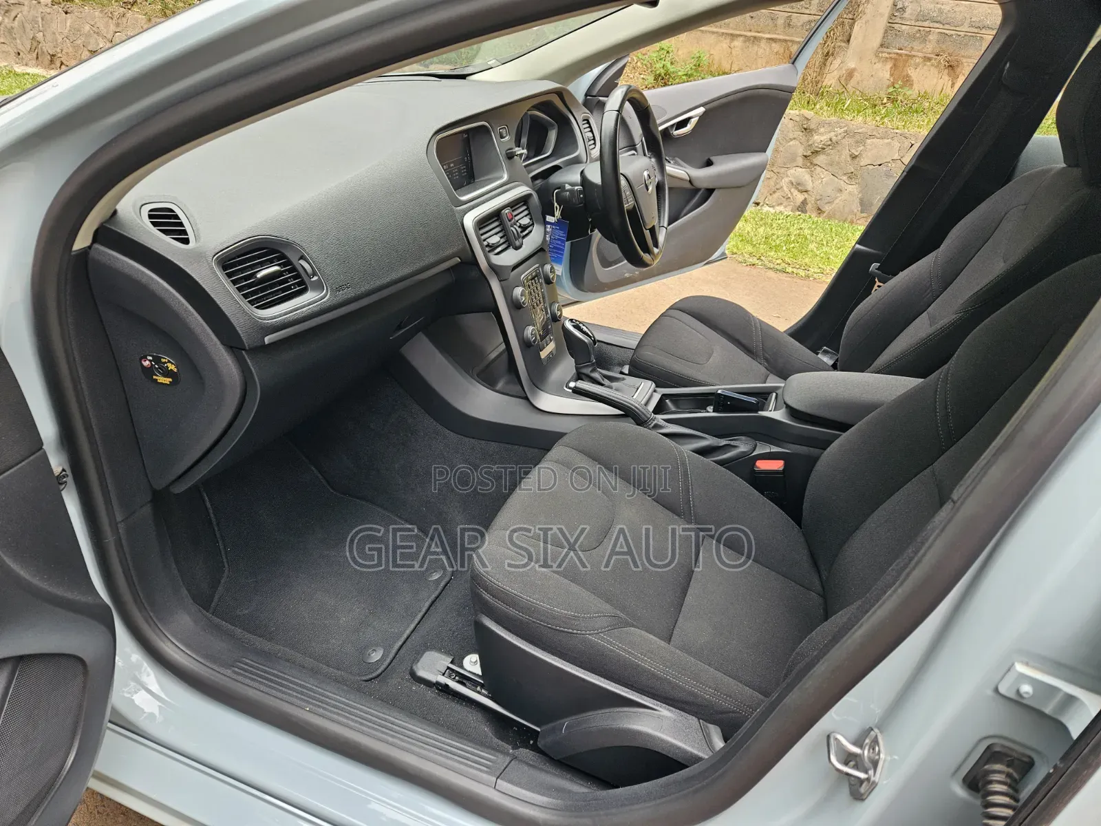 Volvo V40 2018 Blue
