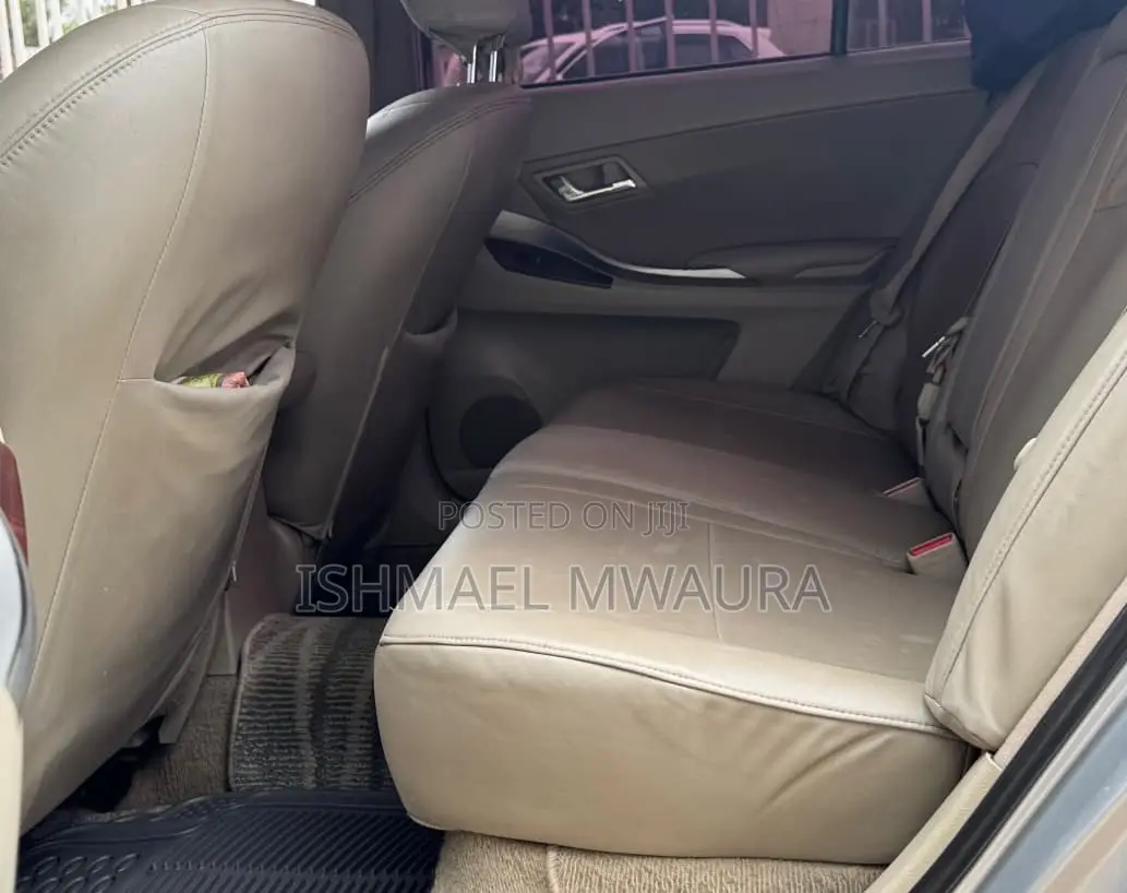 Toyota Allion 2011 Silver