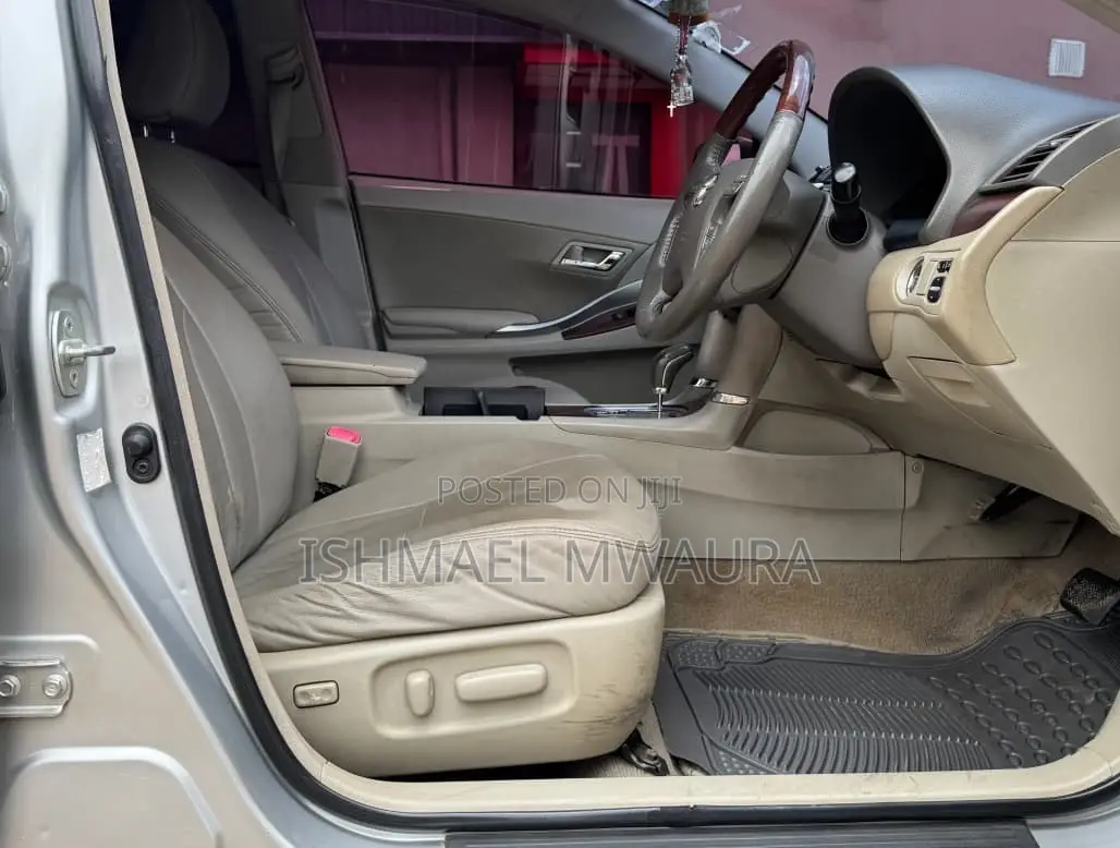 Toyota Allion 2011 Silver