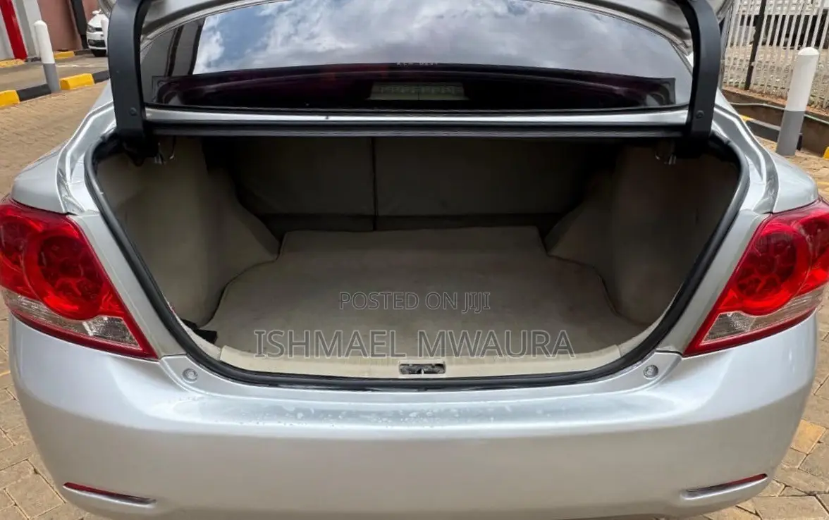 Toyota Allion 2011 Silver