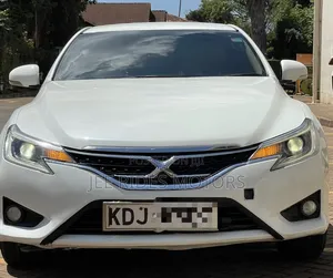 Toyota Mark X 2014 Pearl