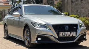 Toyota Crown 2018 Gray