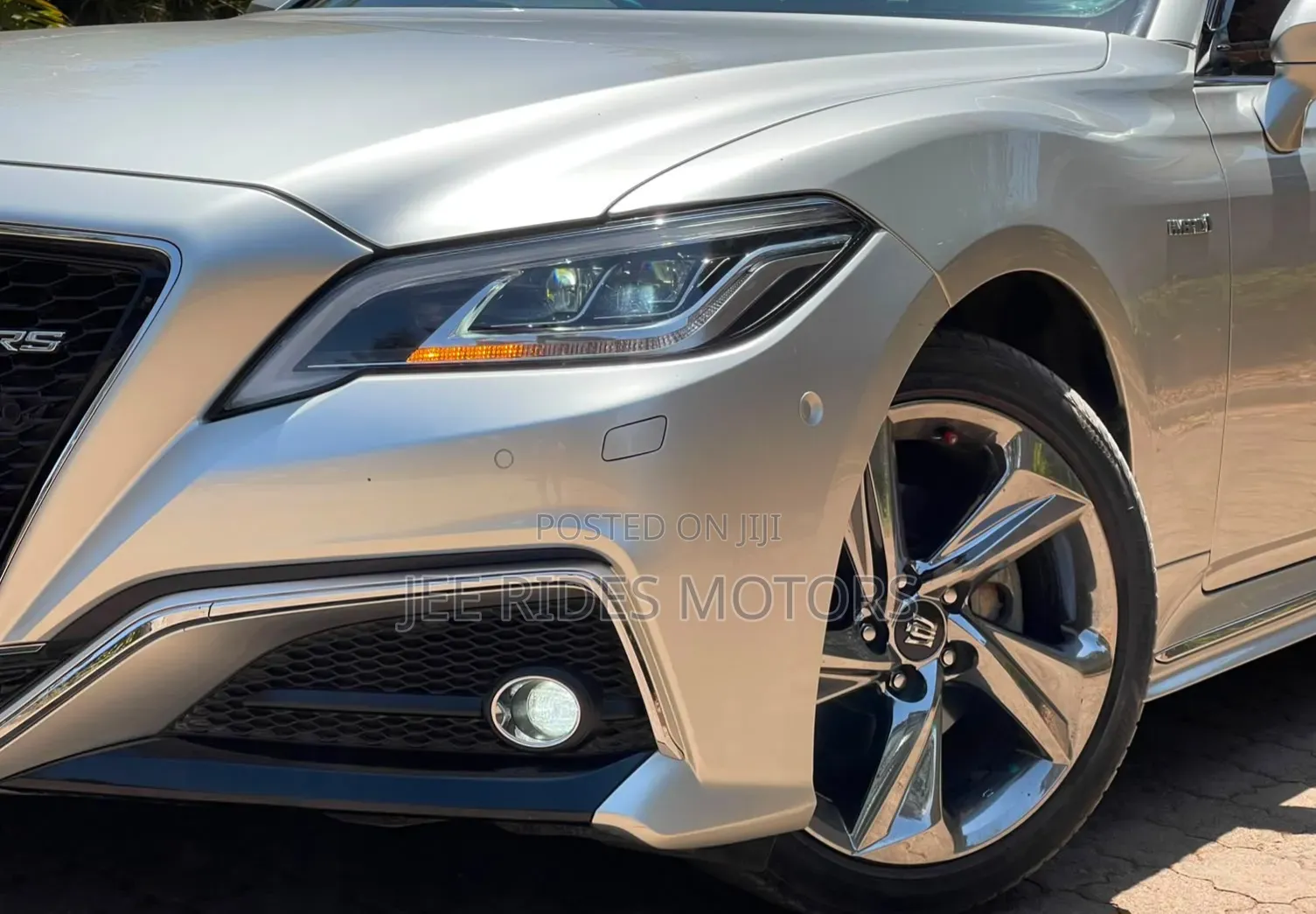 Toyota Crown 2018 Gray