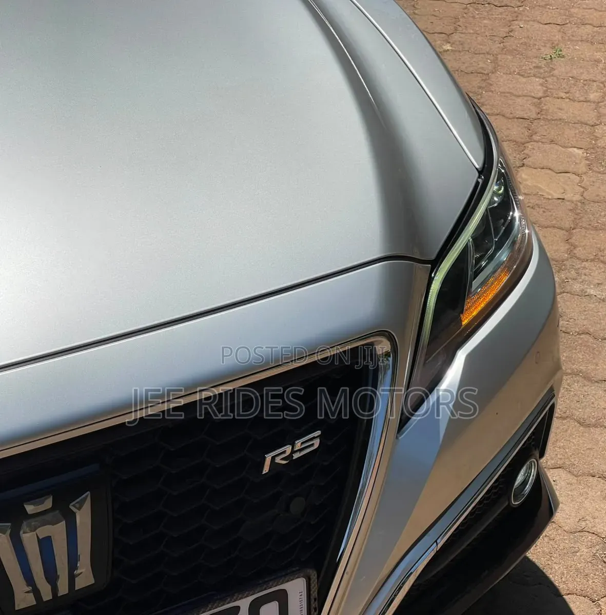 Toyota Crown 2018 Gray