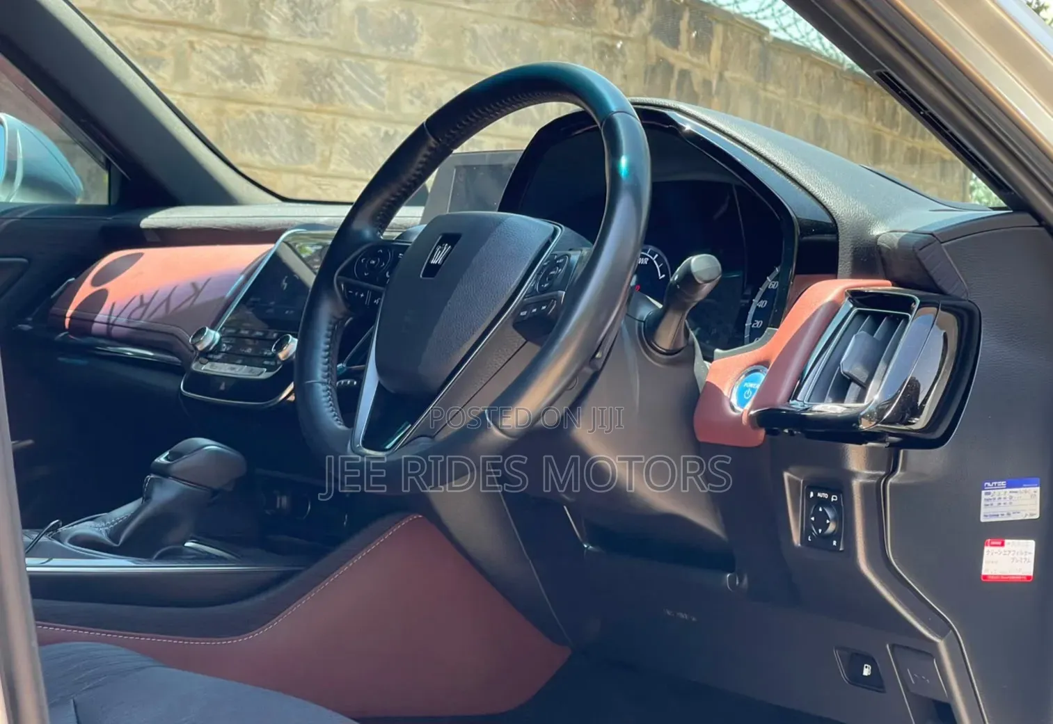 Toyota Crown 2018 Gray