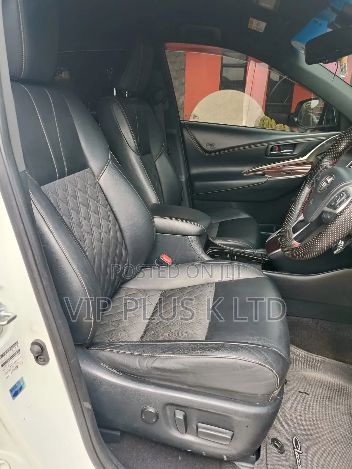 Toyota Harrier 2.0 2016 White