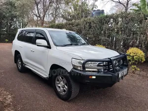 Toyota Land Cruiser 4.5 V8 GXR 2017 White