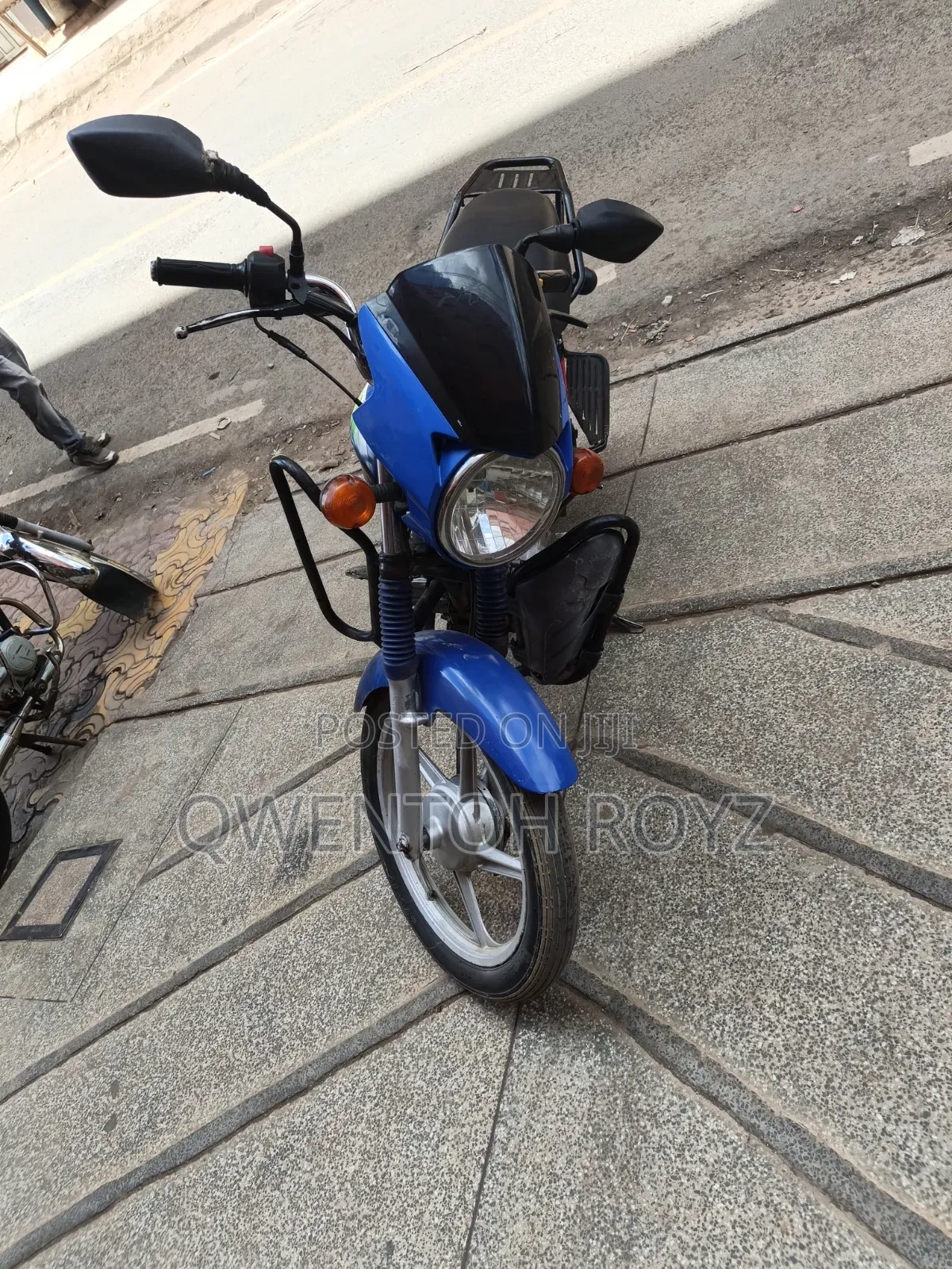 TVS HLX Plus ES 2022 Blue