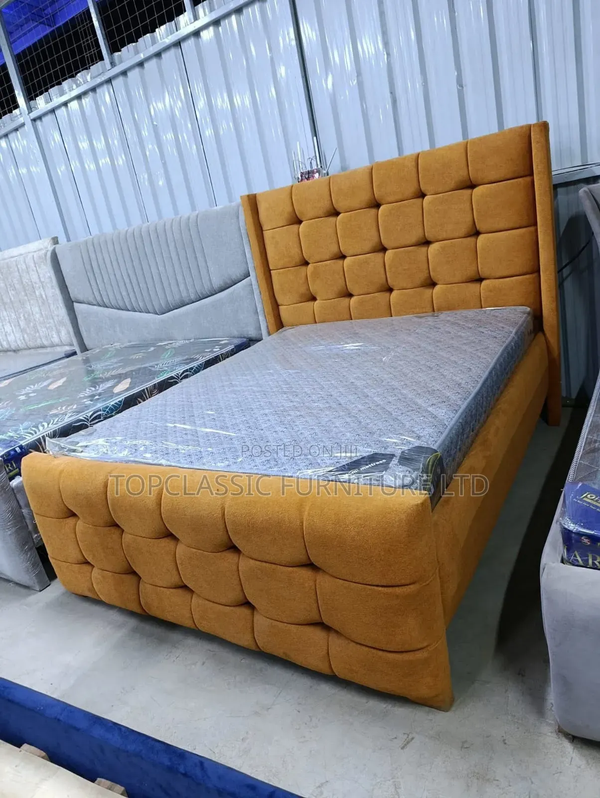 5x6 Chester King Bed Beige and Yellow 