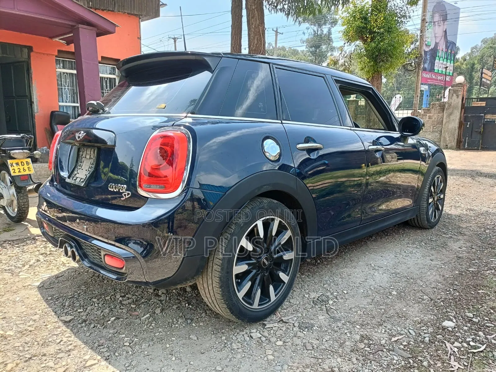 Mini Cooper 2017 Blue