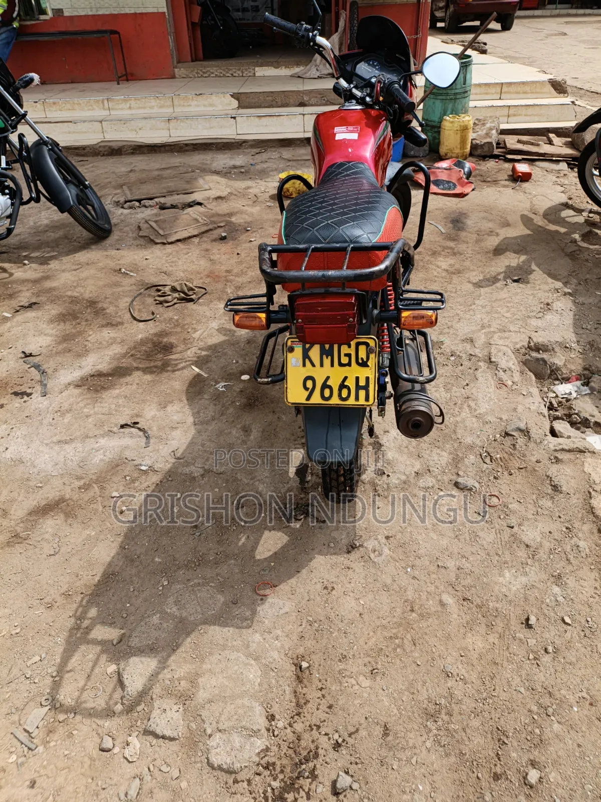 Honda CB 2025 Red