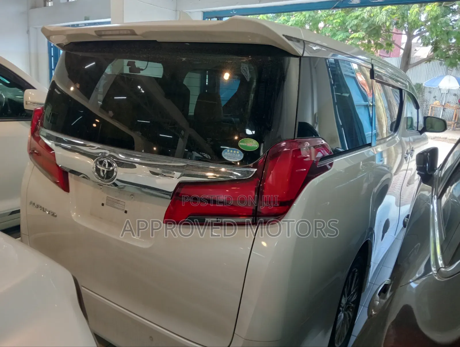 Toyota Alphard 2019 White