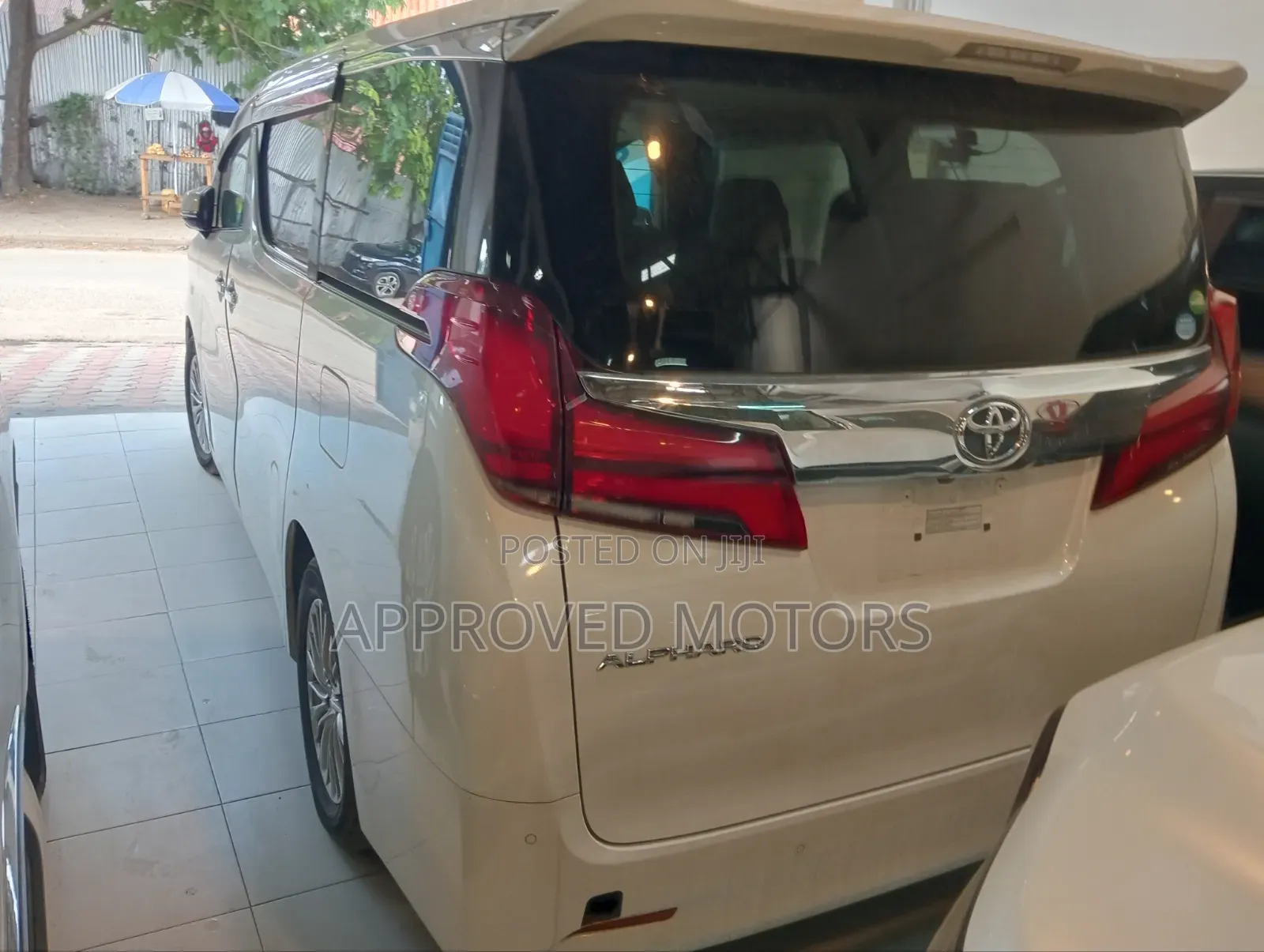 Toyota Alphard 2019 White