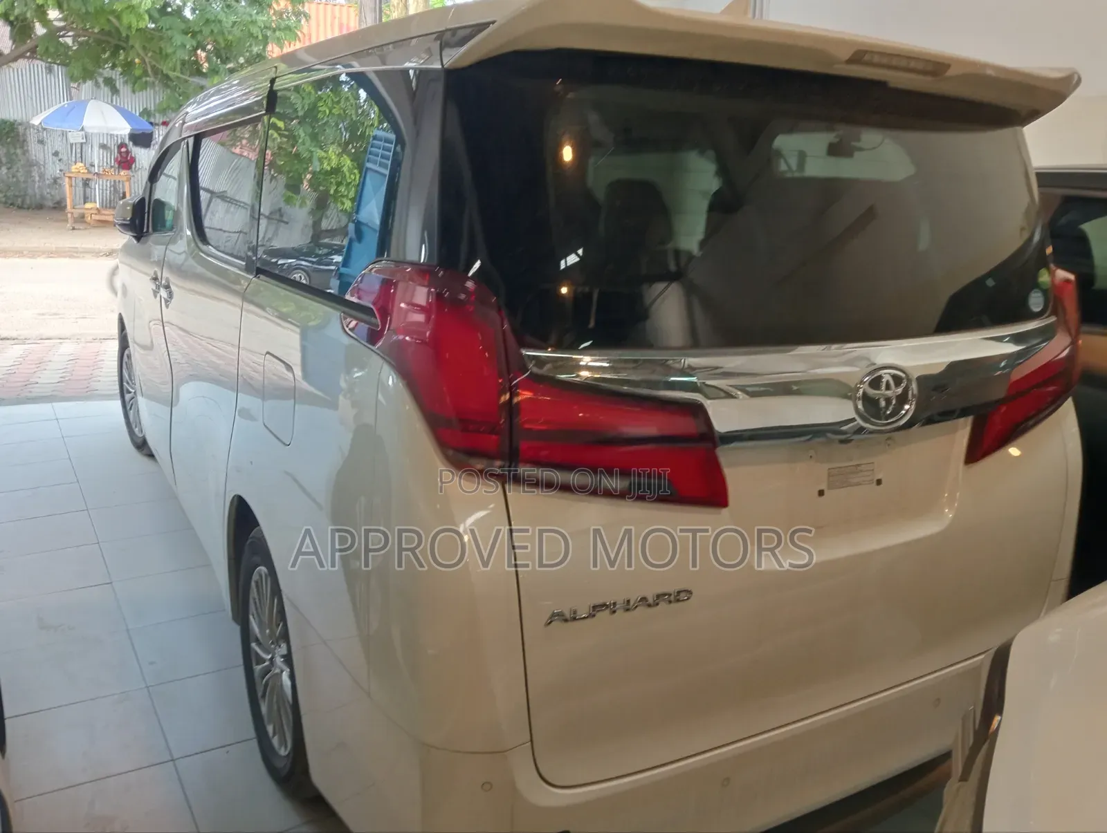 Toyota Alphard 2019 White