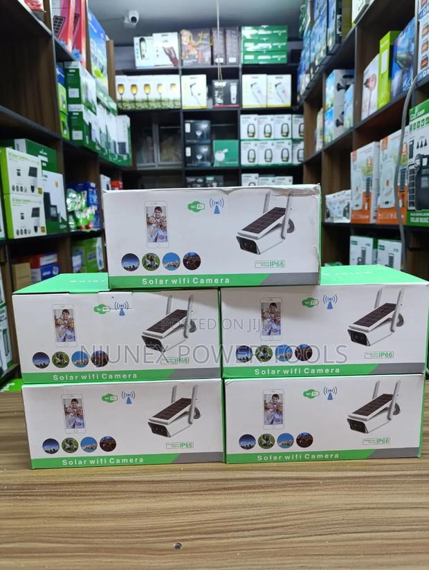 Solar Powered WIFI Bullet CCTV Camera