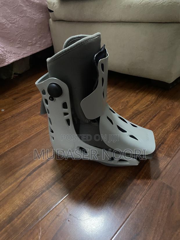 Orthopedic Medical Walking Boot – Adjustable Ankle Support Brace - thumbnail 3