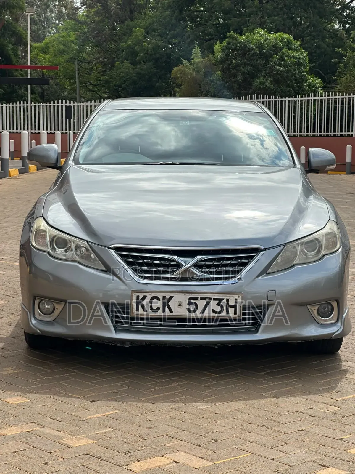 Toyota Mark X 2010 Gray