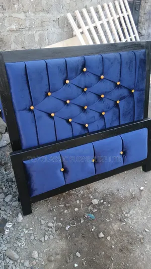4x6 Mocket Bed With Black Frame and Blue Fabric