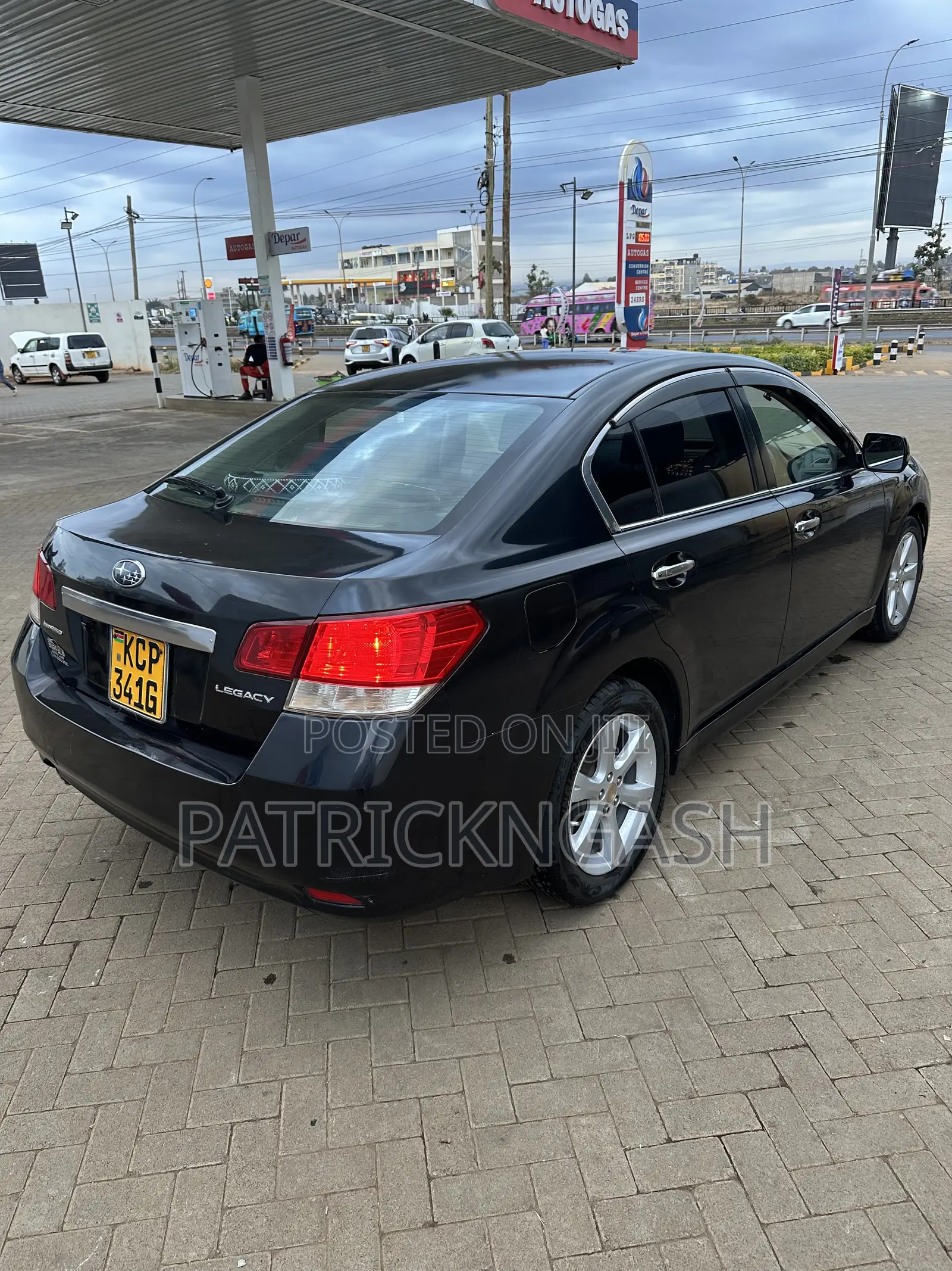 Subaru Legacy 2010 Black
