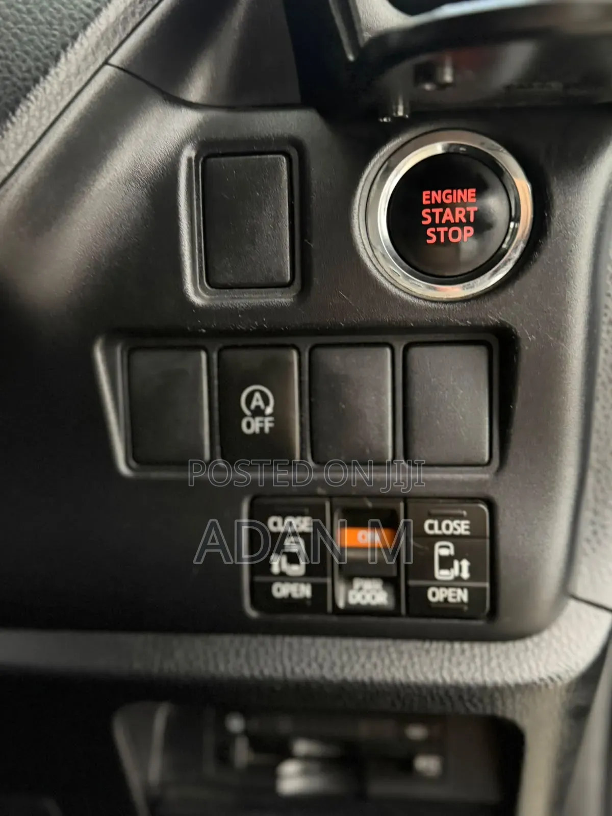 Toyota Voxy 2019 Silver