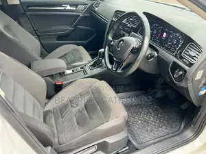 Volkswagen Golf 2018 White