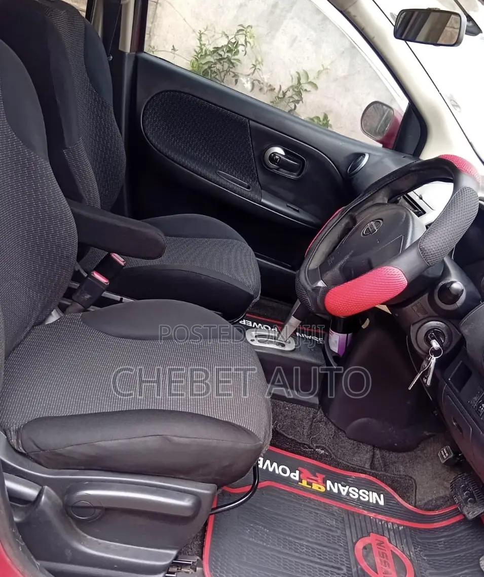 Nissan Note 2010 Red