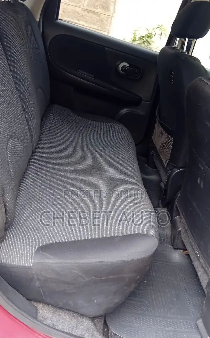 Nissan Note 2010 Red