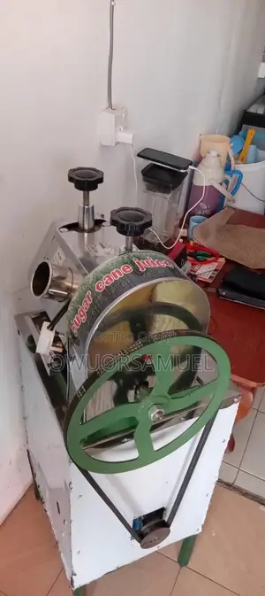 Sugarcane Juice Extractor