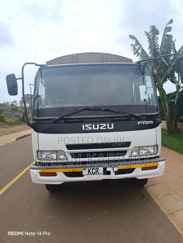 Isuzu FRR 33 2018 - thumbnail 2