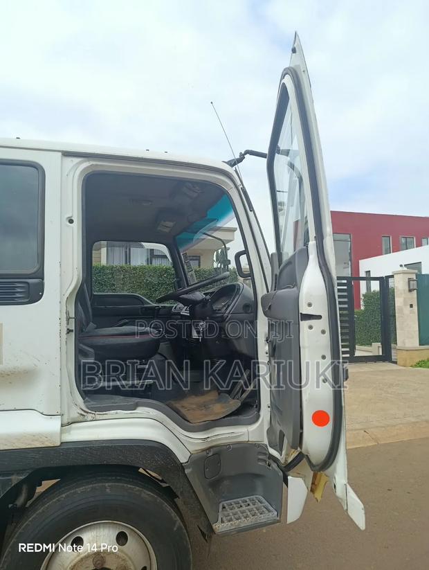 Isuzu FRR 33 2018 - thumbnail 3