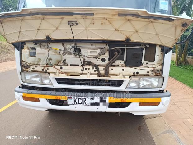 Isuzu FRR 33 2018 - thumbnail 5