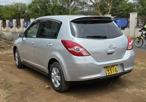 Nissan Tiida 2009