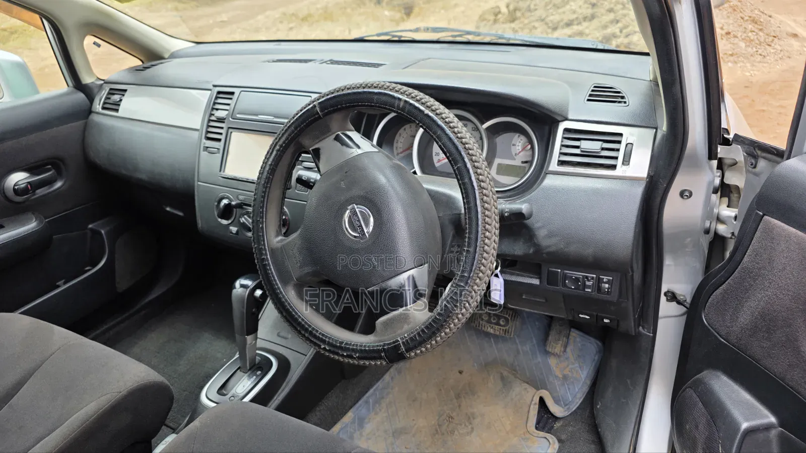 Nissan Tiida 2009
