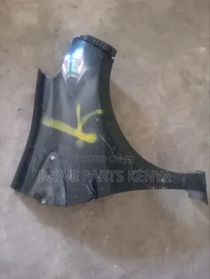 Juwella Vitz 2014 Wing /Fender