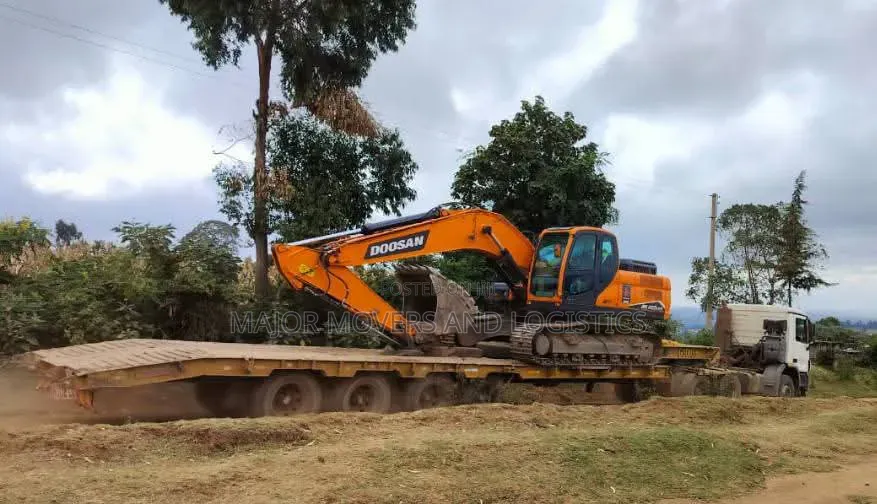 Low Loader Available for Heavy Transportation