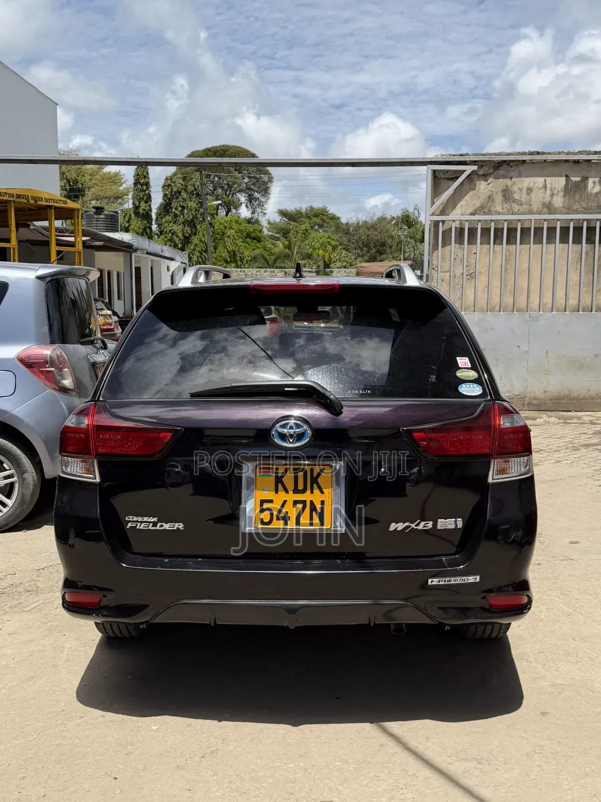 Toyota Corolla Fielder 2015 Maroon