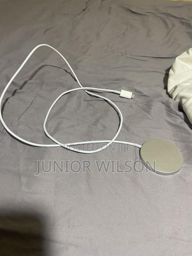 Magnetic Charger - thumbnail 3