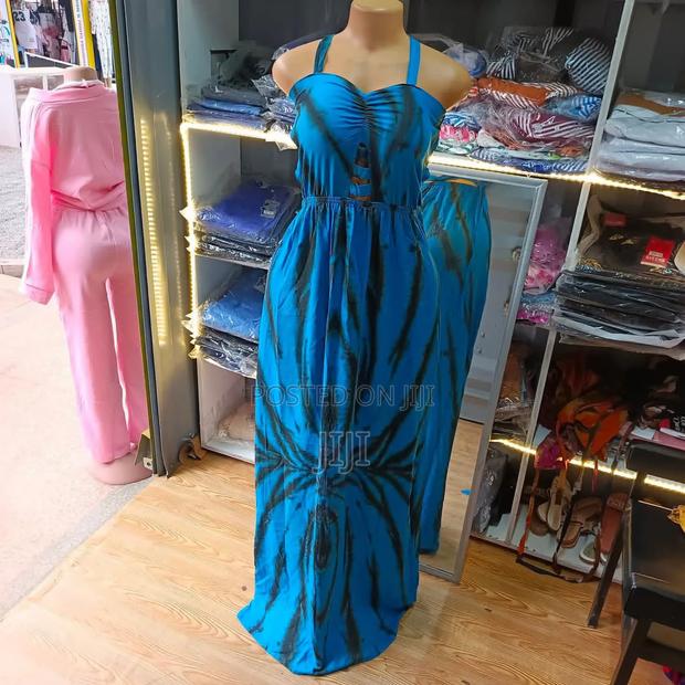 Backless Deras - thumbnail 3