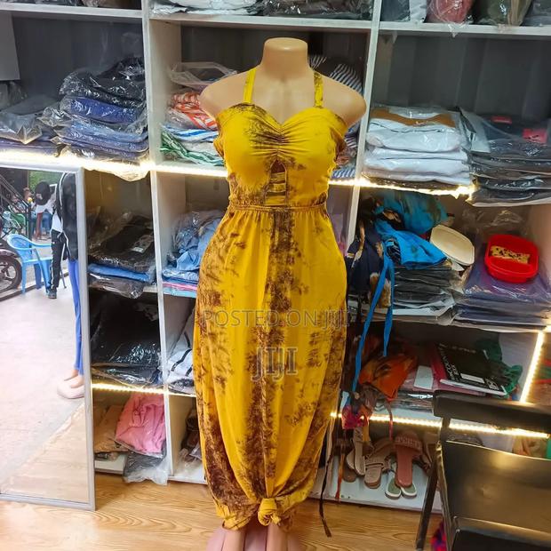 Backless Deras - thumbnail 5