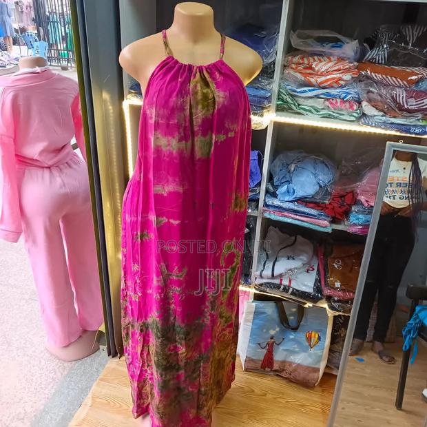Backless Deras - thumbnail 7