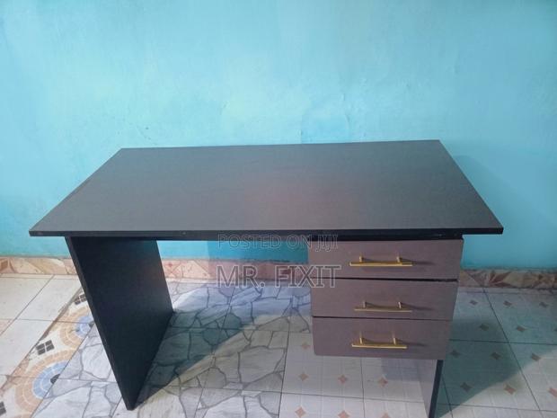 1.2m Grey Office Desk - thumbnail 2