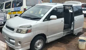 Toyota Voxy 2007 Silver
