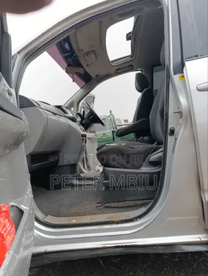 Toyota Voxy 2007 Silver