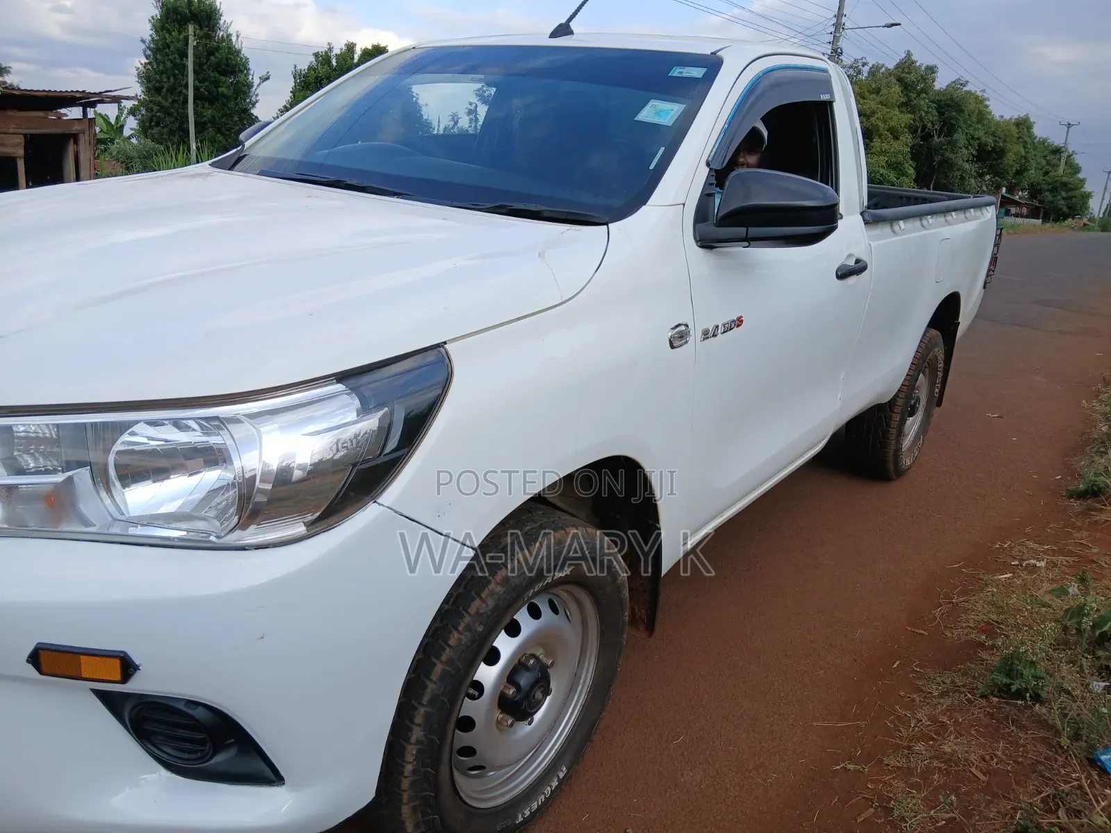 Toyota HiAce 2021 White