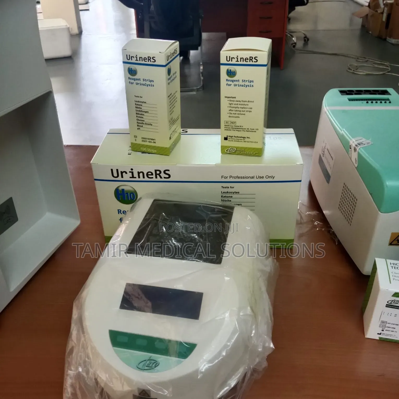 Urinalysis Machine
