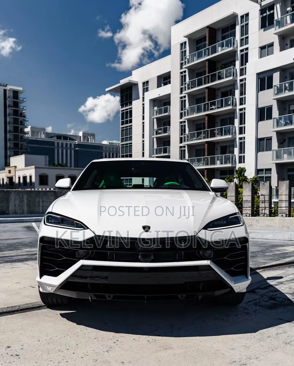 Lamborghini Urus 2022 White