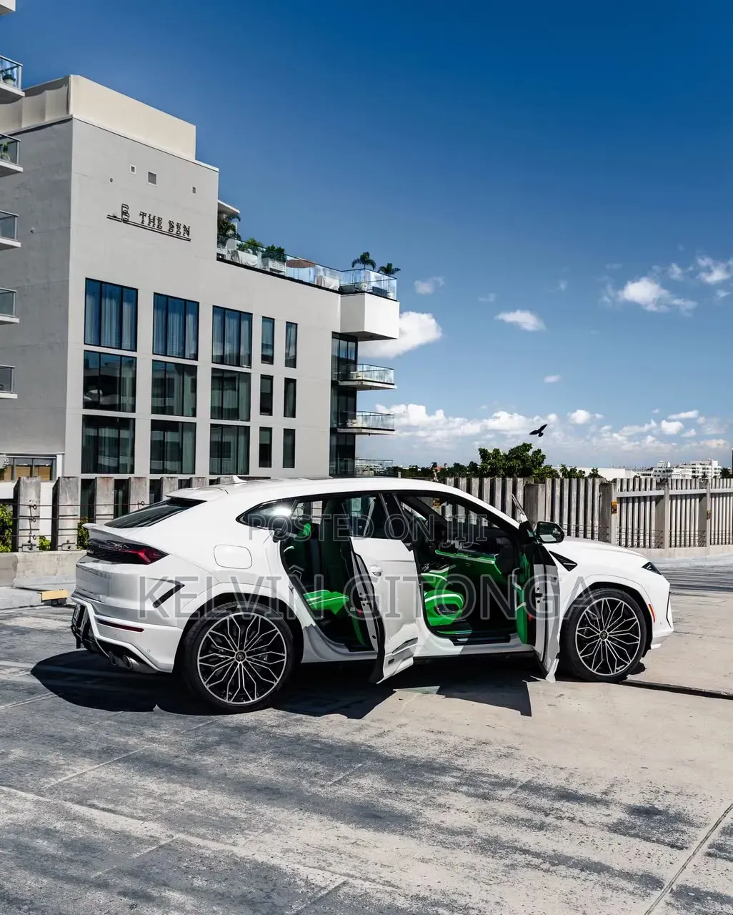 Lamborghini Urus 2022 White