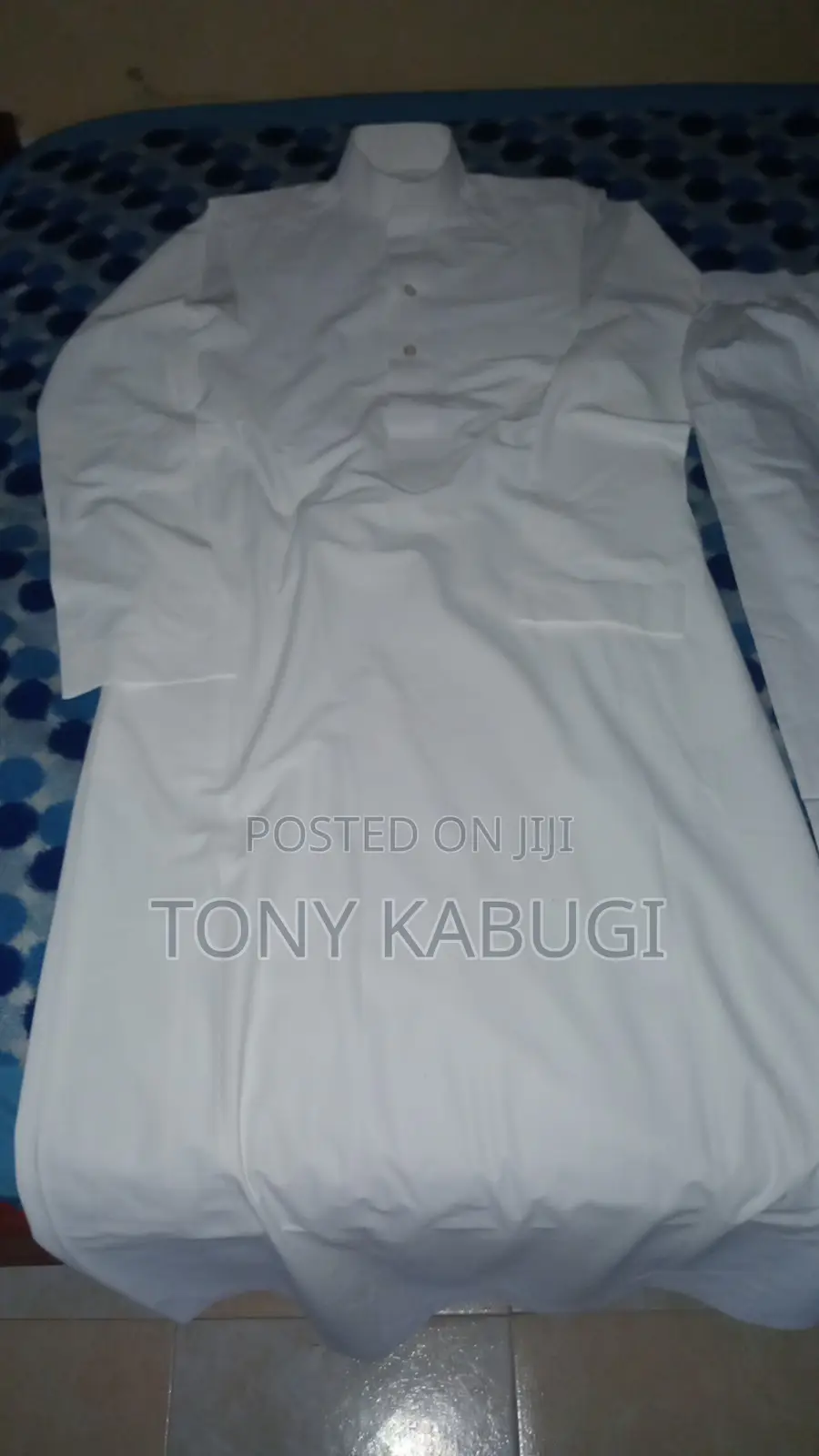 White Kanzu