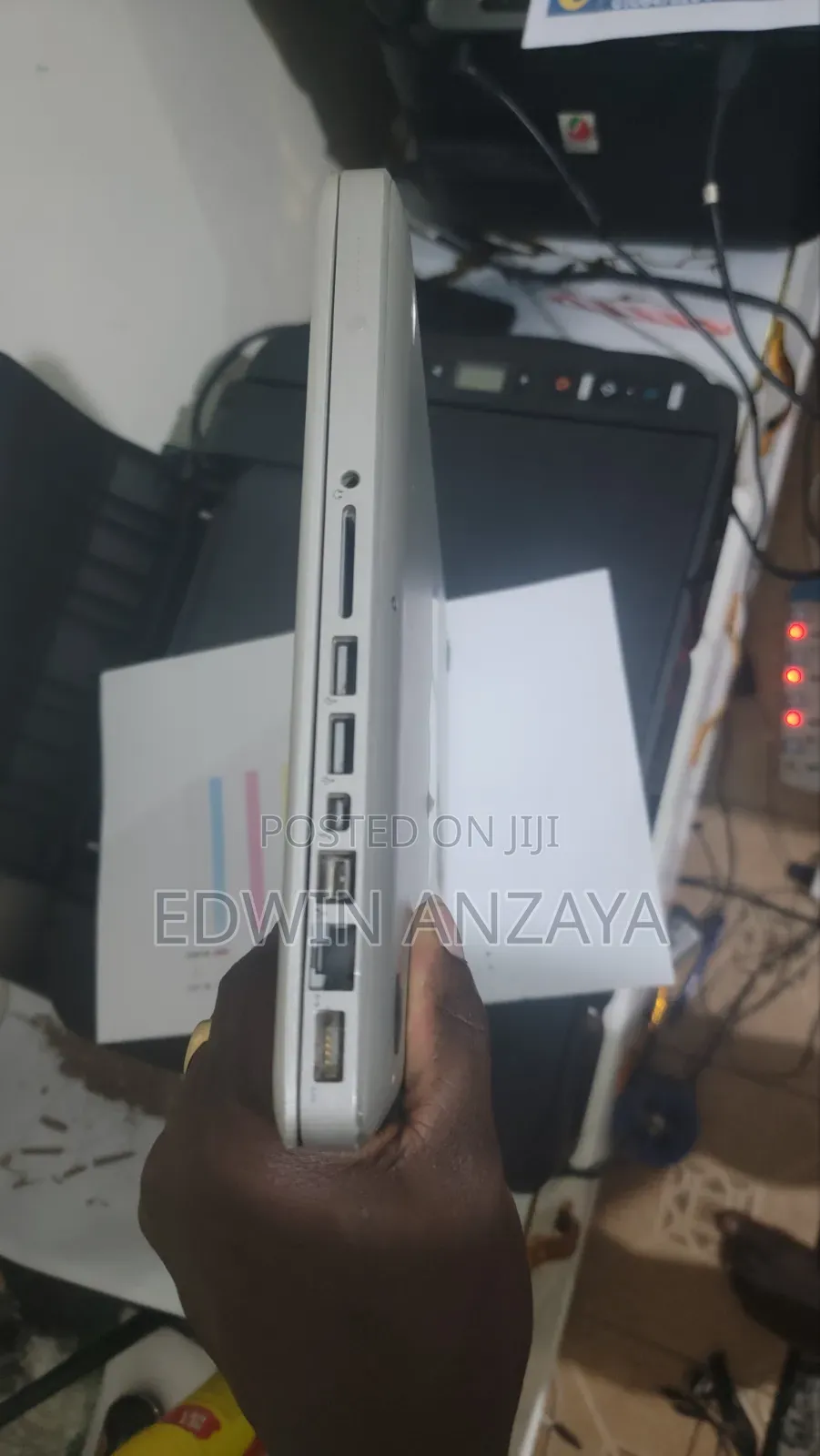 Laptop Apple MacBook Pro 4GB Intel Core i5 HDD 1T