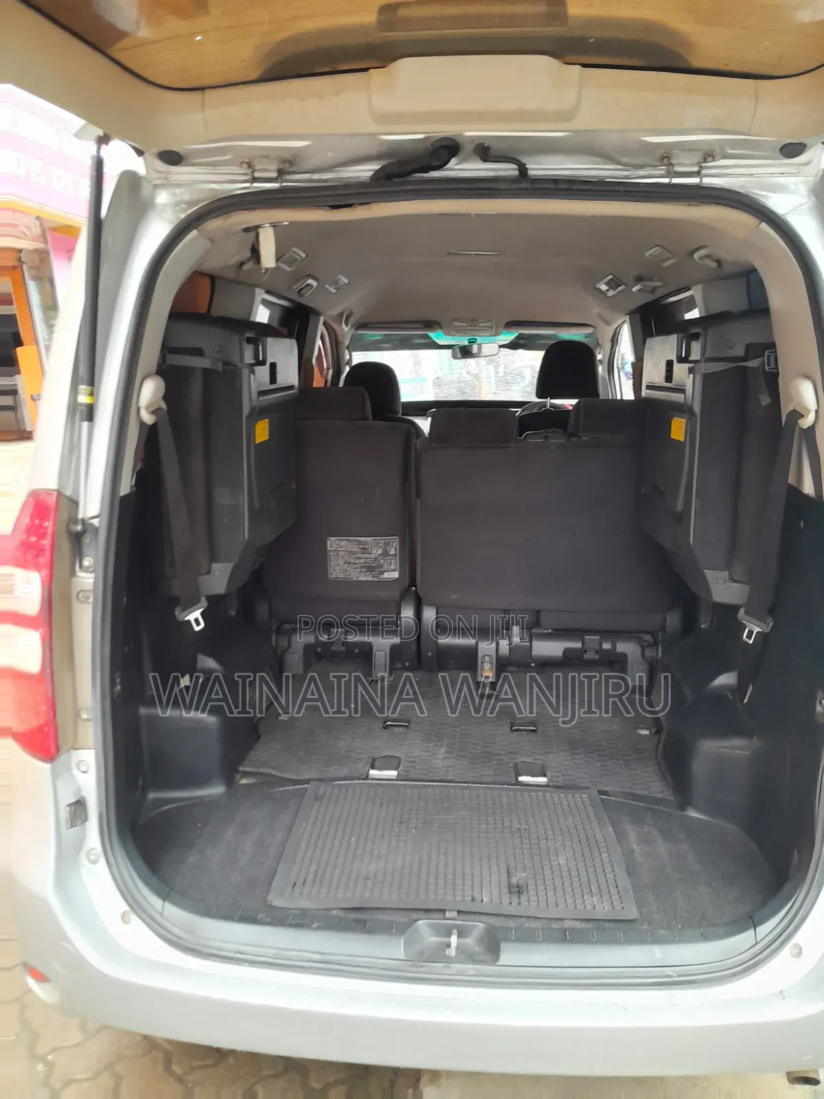 Toyota Noah 2012 Silver